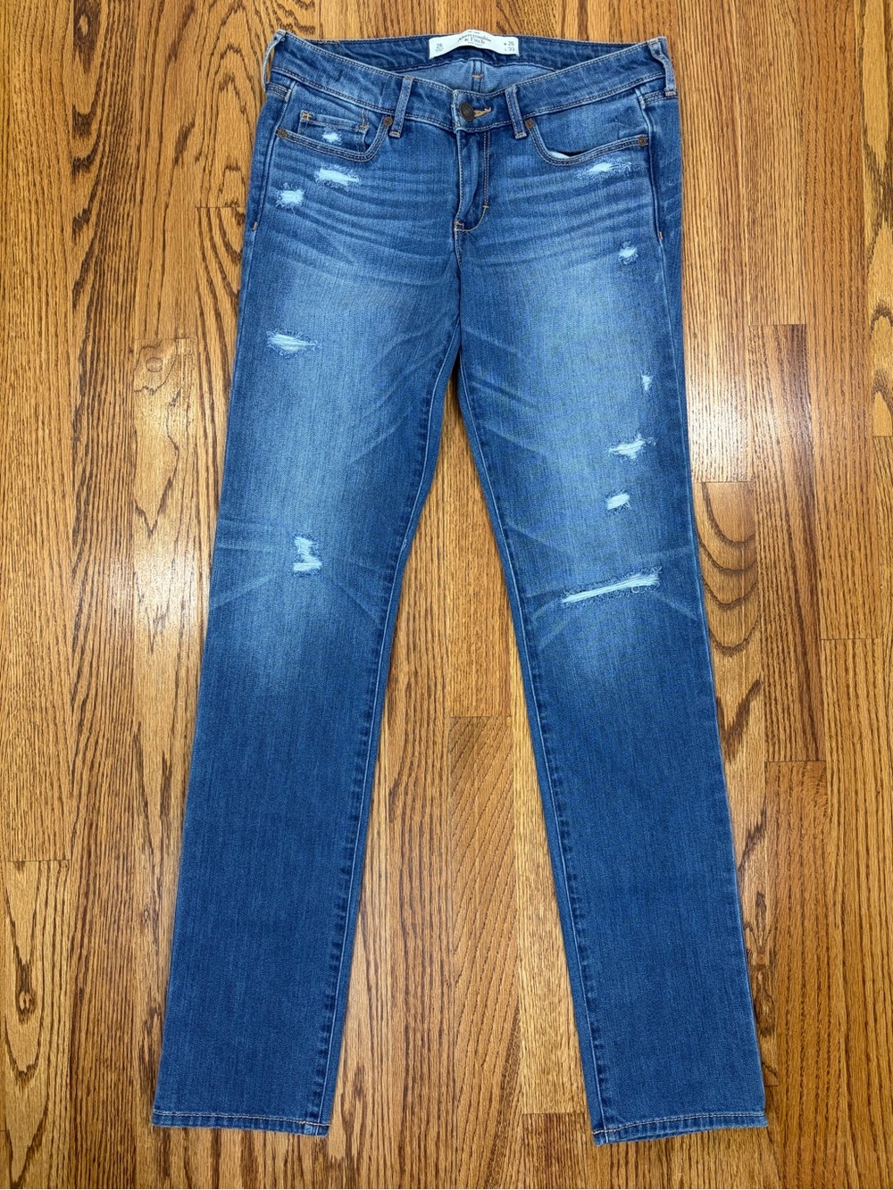 The A&F Skinny Distressed Slim Jeans (2/26)